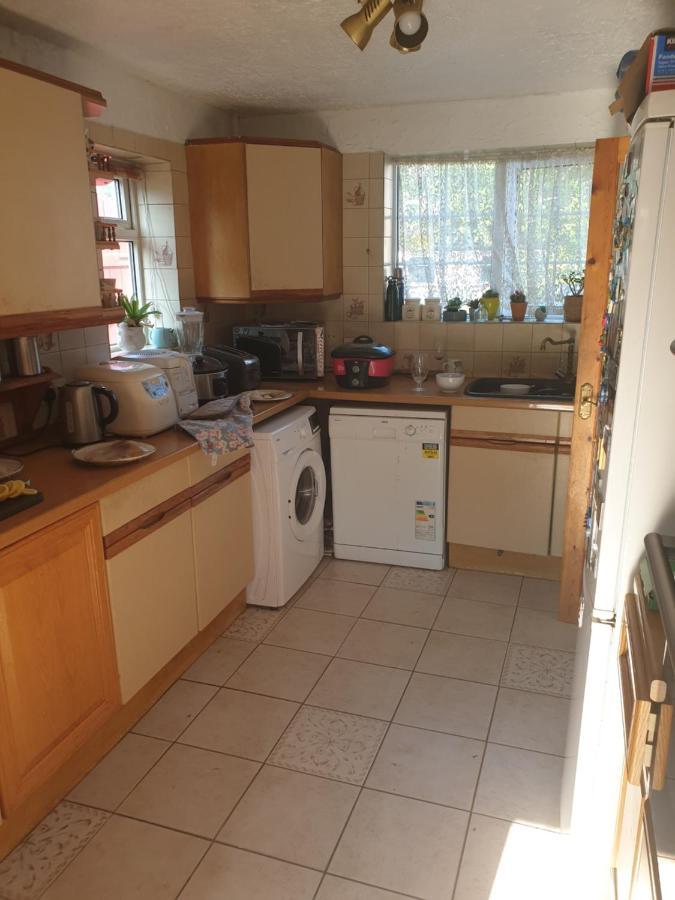 Harry Potter Theme Double Room In Shared House Watford  Zewnętrze zdjęcie